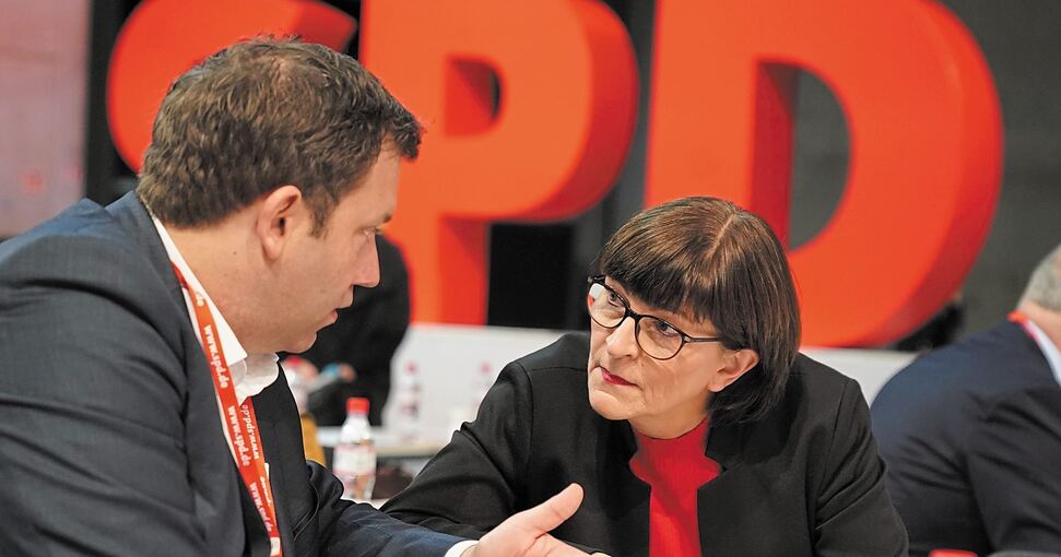 Lars Klingbeil und Saskia Esken könnten künftig die SPD anführen. Archivfoto: Kay Nietfeld/dpa