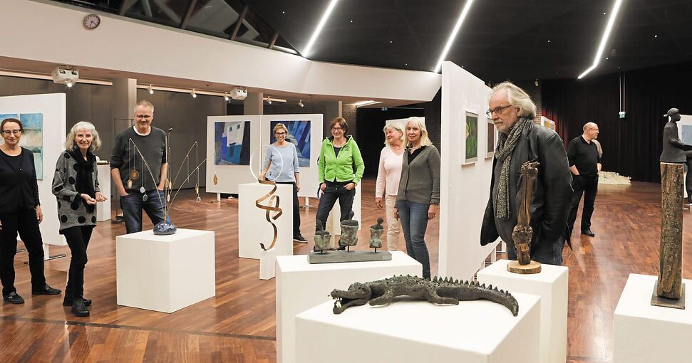 Blick in die Ausstellung: Der Kunstverein holt seine Jahresschau von 2020 nach. Fotos: Ramona Theiss