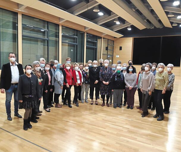 Letztes Gruppenbild: Der Frauenclub Rielingshausen hat seine Auflösung beschlossen. Foto: privat