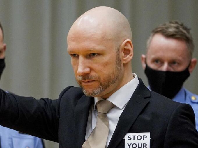 Norwegisches Gericht prüft vorzeitige Haftentlassung von Breivik
