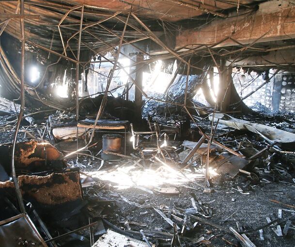 Völlig zerstört ist der Bereich, in dem die Bettenabteilung war ...Fotos: Alfred Drossel