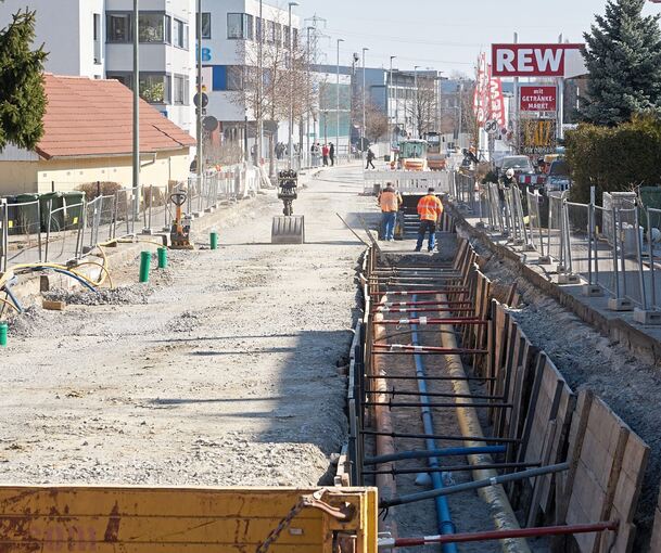 Schneller als erwartet gehen die Bauarbeiten in der Eglosheimer Straße voran. Foto: Andreas Becker