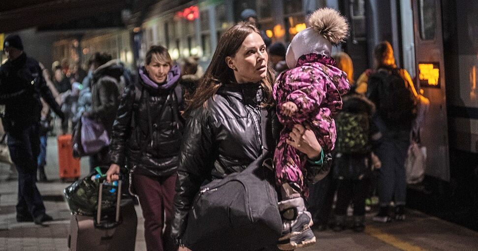 Tausende Flüchtlinge verlassen täglich die Ukraine. Viele von ihnen kommen nach Baden-Württemberg und danach in den Landkreis. In Marbach haben sich jetzt Ehren- und Hauptamliche zu einem Netzwerk zusammengeschlossen, um bestmöglich helfen zu können.