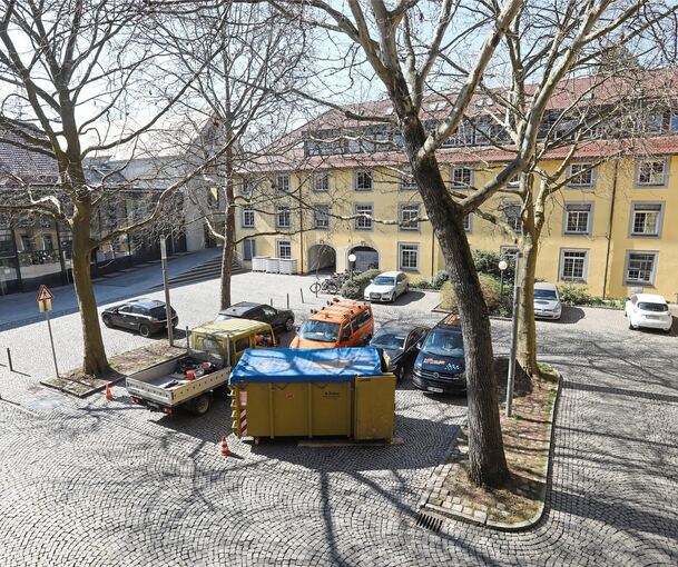 Der Ehrenhof liegt etwas versteckt zwischen Verwaltungsbau in der Wilhelmstraße und dem Scala. Foto: Ramona Theiss