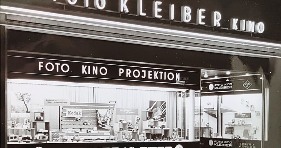 Glänzende Aussichten: Am 19. August 1961 eröffnete Hans Kleiber in Ludwigsburg seinen Foto-, Film- und Kamerahandel in der Seestraße 7. Nesthäkchen Ulrich war da gerade einmal ein Jahr alt.Foto: privat