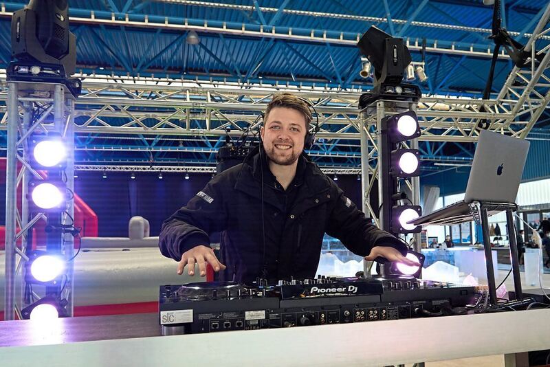 350_0008_3044373_2022_04_08_030_Andreas_Becker