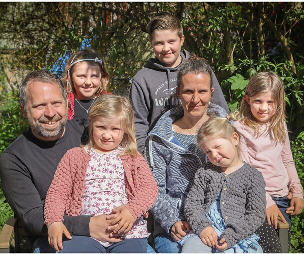 Die Pfarrerfamilie Hartmann wird die evangelische Kirchengemeinde Pleidelsheim in Richtung Peru verlassen. Foto: Ramona Theiss