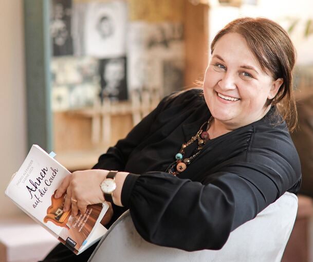 Timea Müller betreibt eine Systemische Praxis für Psychogenealogie. Foto: Ramona Theiss