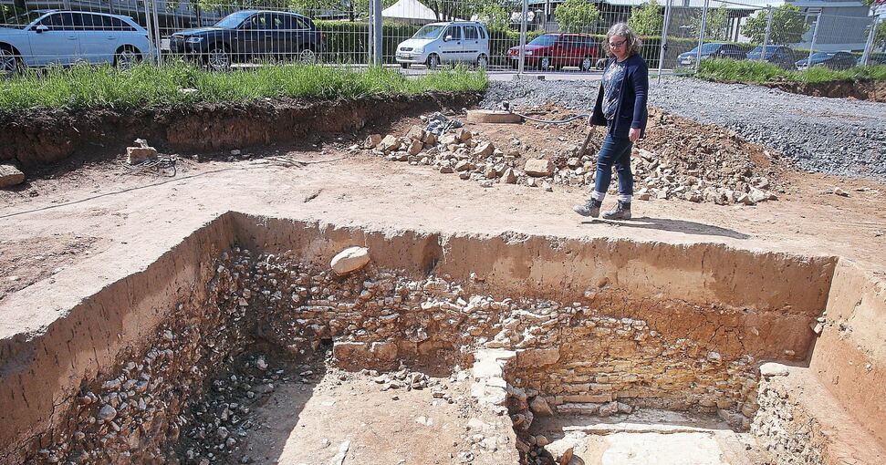 Eine archäologische Besonderheit: In Kirchheim ist ein Doppelgrab ausgegraben worden. Fotos: Alfred Drossel