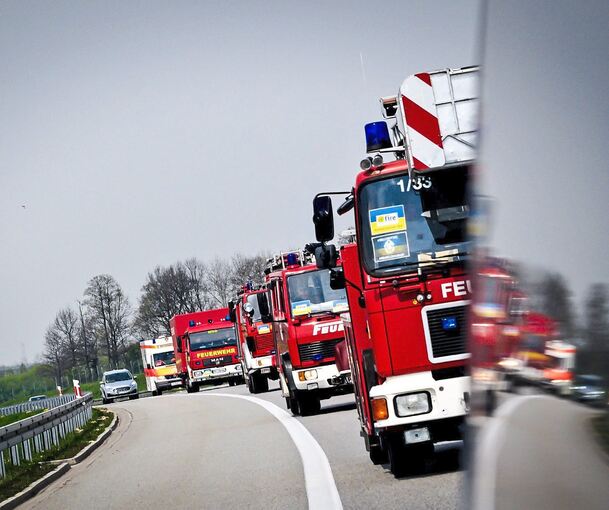 Der Hilfskonvoi unterwegs in Polen. Foto: @fire