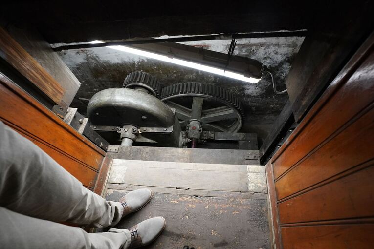 Paternoster im Hamburger Flüggerhaus