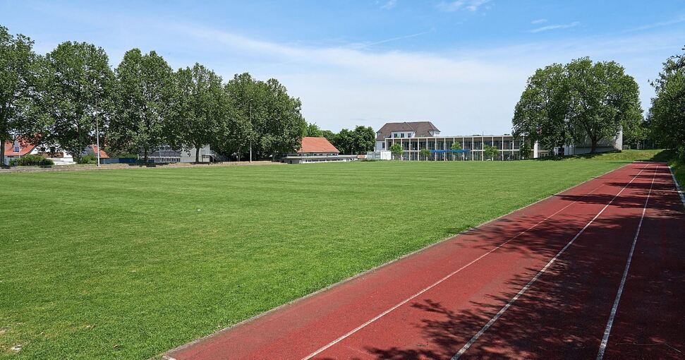 Der Rasenplatz in Oßweil ist nach Meinung einiger Vereinssportler aktuell sehr beansprucht. Archivfoto: Andreas Becker
