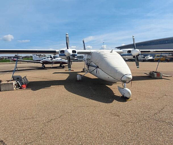 Mit Flugzeugen wie diesem wird versucht, die Folgen eines Unwetters mit Hagelschlag zu minimieren.
