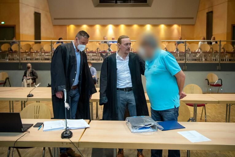 Prozessauftakt in Verden