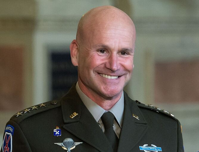 US-General Christopher G. Cavoli US-General Christopher G. Cavoli