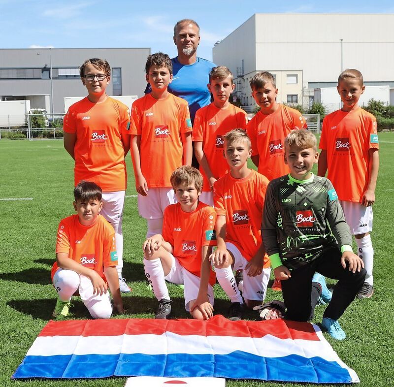 350_0008_3165611_09_07_22Theiss_20