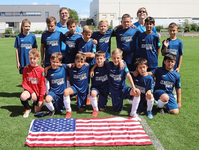 350_0008_3165614_09_07_22Theiss_23