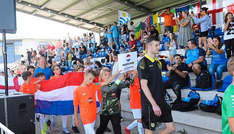 350_0008_3165618_09_07_22Theiss_13