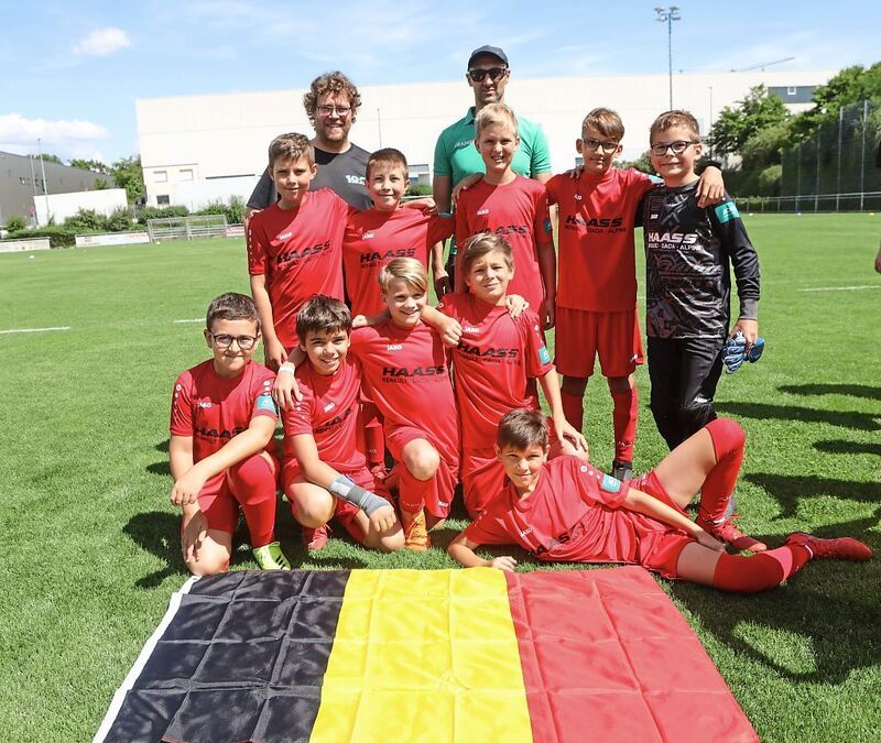 350_0008_3165588_09_07_22Theiss_40