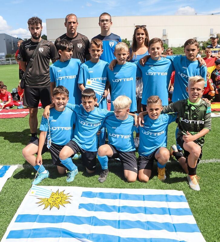 350_0008_3165592_09_07_22Theiss_51