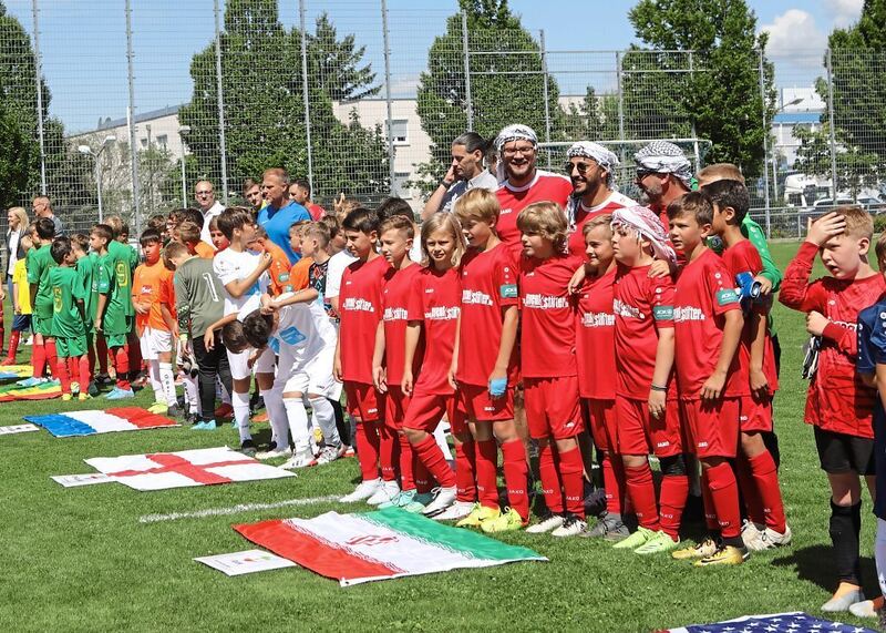 350_0008_3165593_09_07_22Theiss_26