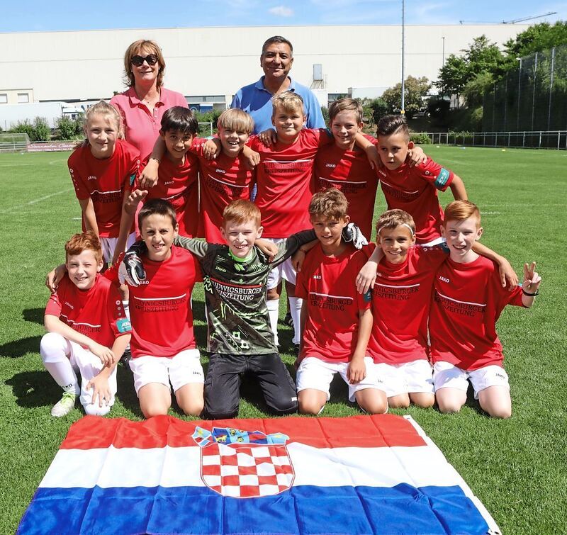 350_0008_3165598_09_07_22Theiss_44