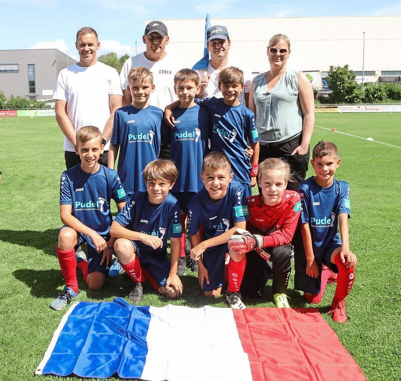 350_0008_3165603_09_07_22Theiss_30