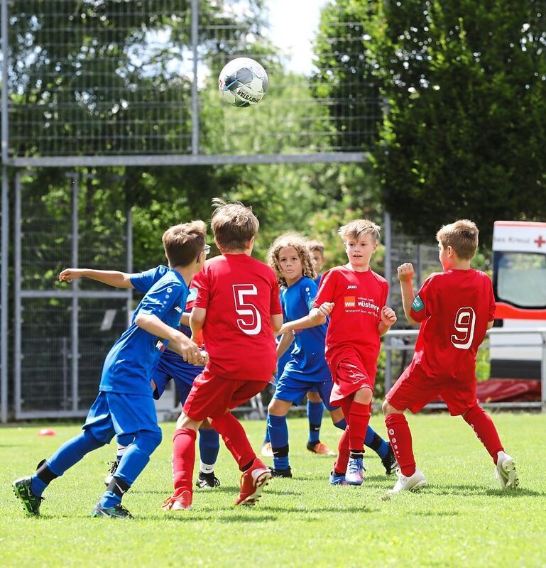 350_0008_3166775_10_07_2022Theiss_45