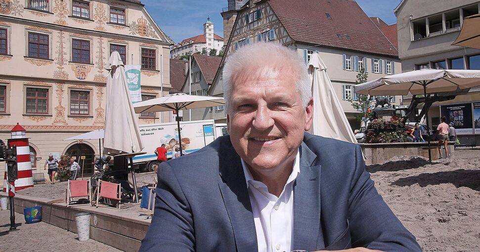 Dem Vaihinger Rathaus sagt Gerd Maisch nach 16 Jahren adieu, aufs Altenteil verabschiedet er sich aber keineswegs. Foto: Alfred Drossel