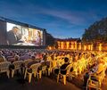 Eine riesengroße Leinwand und 2200 Plätze gibt‘s auch dieses Jahr beim Open-Air-Kino im Innenhof des Kunstzentrums Karlskaserne.