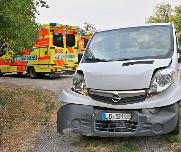 Zum Glück glimpflich abgegangen ist der Auffahrunfall am Kaiserstein. Foto: KS-Images/Rometsch