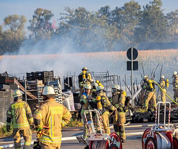 Die Feuerwehr ist mit einem Großaufgebot ausgerückt.