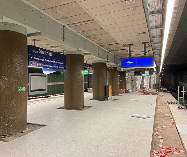 Bekanntes Bild in den Sommerferien: Bauarbeiten im Stuttgarter S-Bahn-Tunnel. Zu sehen ist die Haltestelle Stadtmitte, die in diesem Jahr weiter modernisiert wird. Foto: Deutsche Bahn (p)