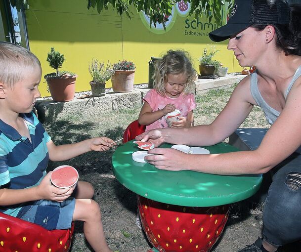 Erdbeer-Sitzecke für Kinder.