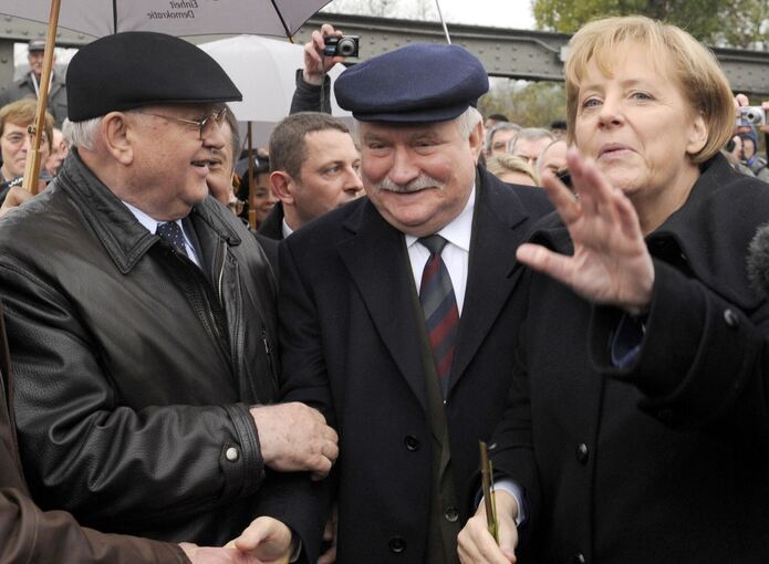 Michail Gorbatschow mit Angela Merkel