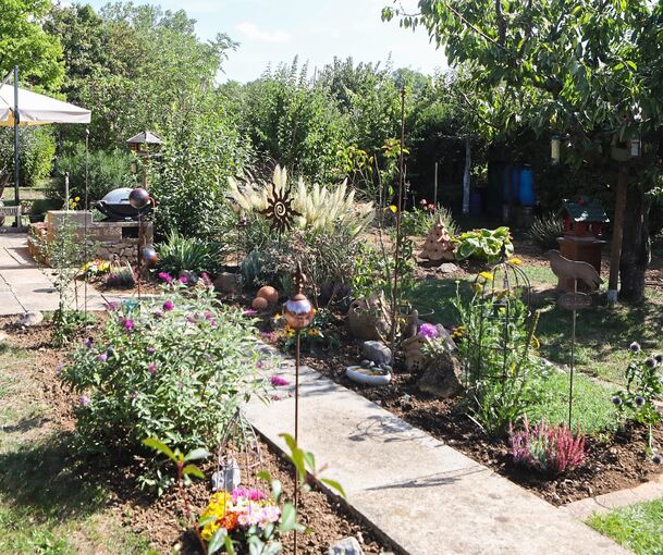 Sechs Jahre lang hat Natalie Vogel mit ihrem Mann an der Gestaltung des Gartens gearbeitet.