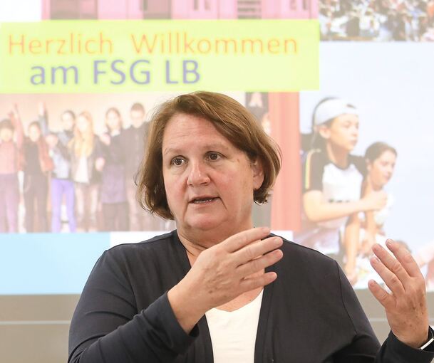 „Der Sonderweg mit der Stiftung ist richtig“, sagt Kultusministerin Theresa Schopper in Ludwigsburg. Foto: Ramona Theiss