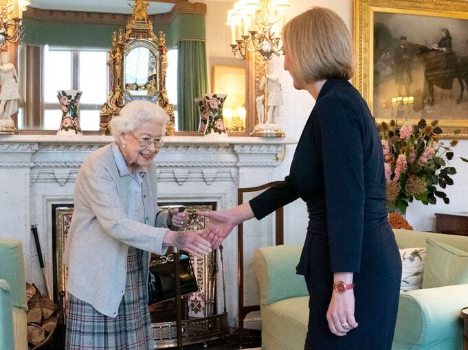 Königin Elizabeth II. und Premierministerin Liz Truss