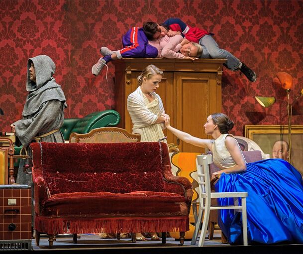 Das Ensemble des Heilbronner Theaters zeigt ein fein durchdachtes Spiel. Foto: Candy Welz/p