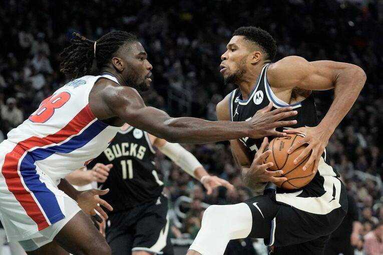 Milwaukee Bucks - Detroit Pistons