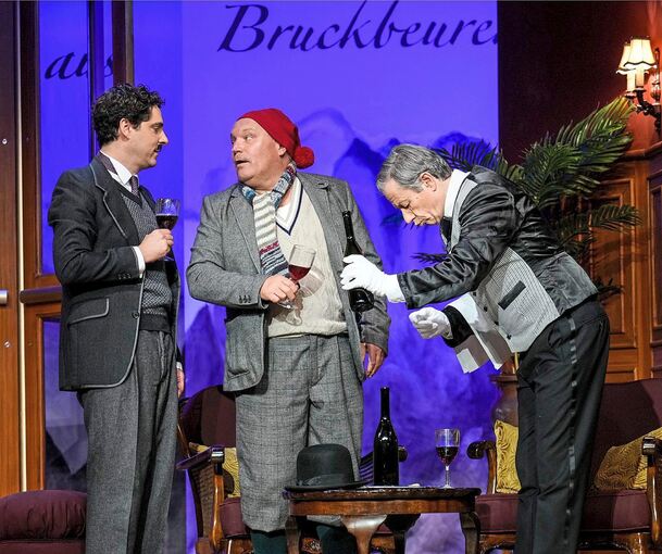 Ein herrliches Trio: (von links) Jörg Pauly, Andreas Klaue und Rupert Hausner zeigen in der mit Wortwitz und Situationskomik gespickten Verwechslungskomödie ein herausragendes Spiel. Foto: Tobias Metz/p