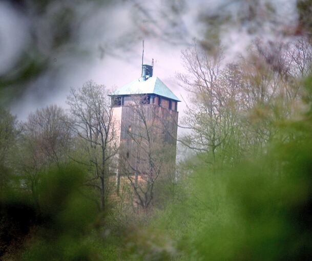 Der Turm auf dem Wunnenstein könnte bald weitere Antennen beherbergen. Archivfoto: Alfred Drossel