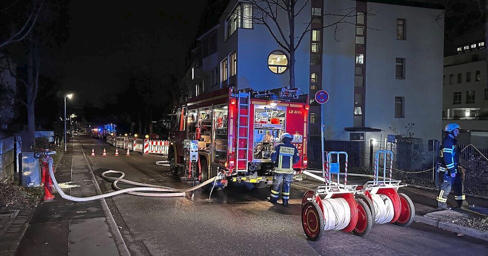 Die Feuerwehr war mit einem Großaufgebot vor Ort. Foto: KS-Images.de / Patrick Rörig