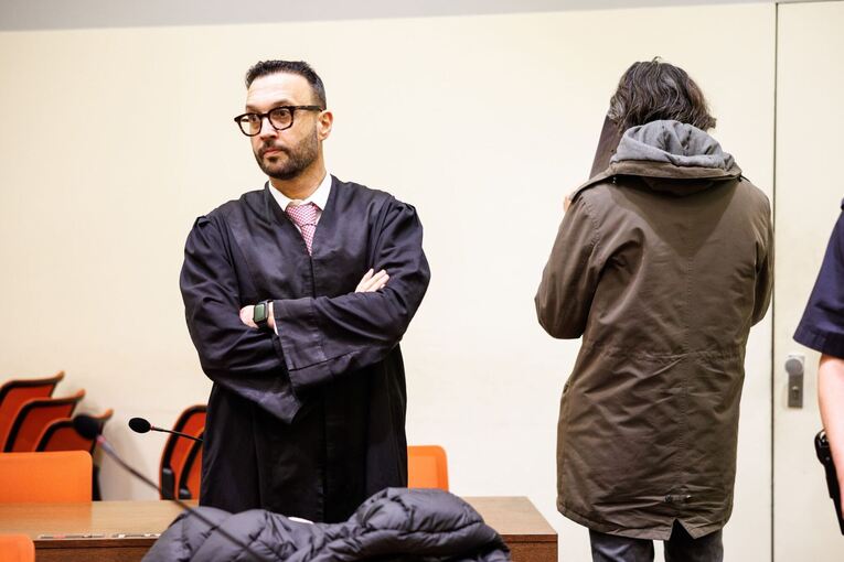 Prozess um Mord aus Habgier