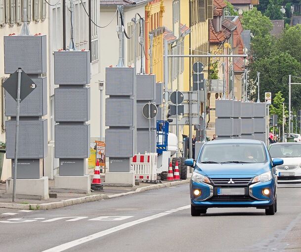 Fünf dieser Filtersäulen werden nun abgebaut. Fünf dieser Filtersäulen werden nun abgebaut.