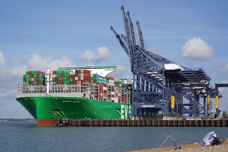 Britischer Containerhafen