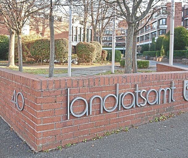 Von März bis Ende Mai sind die Mitarbeitenden der Baurechtsbehörde jeweils eine Woche im Monat weder telefonisch noch persönlich Von März bis Ende Mai sind die Mitarbeitenden der Baurechtsbehörde jeweils eine Woche im Monat weder telefonisch noch persönlich erreichbar.