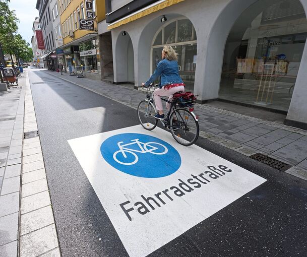 Auf Fahrradstraßen haben Radler Vorrang. Foto: Thomas Frey/dpa