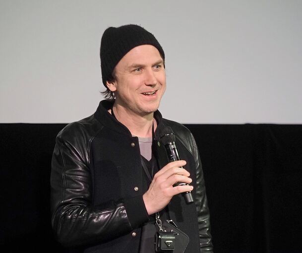 Kantig und sensibel: Lars Eidinger im Caligari. Foto: Holm Wolschendorf