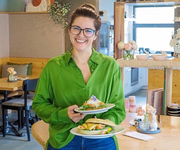 Sofia Gittinger und ihr Team verwöhnen ihre Gäste im Sofi-Café in Bietigheim-Bissingen. Foto: Holm Wolschendorf